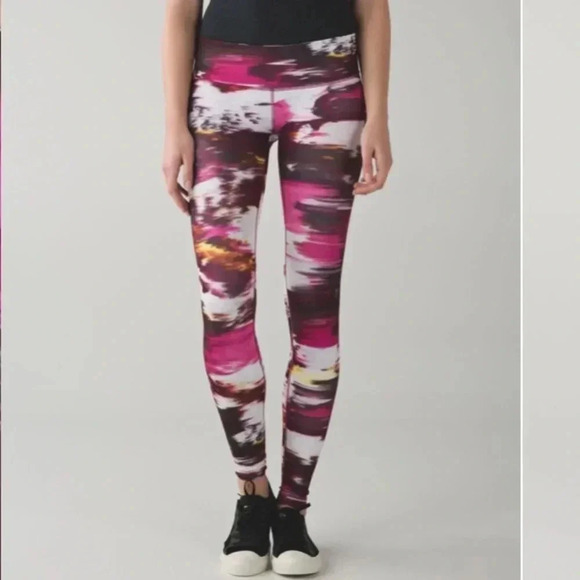 Lululemon wonder under pant 111 - Picture 2 of 11